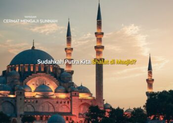 Sudahkah Putra Kita Shalat di Masjid?